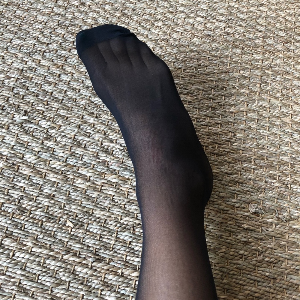 NWT sheer black tights - Picture 8 of 8